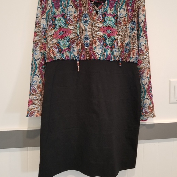 Dress - Picture 4 of 5